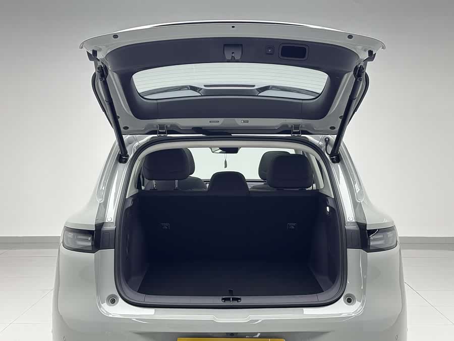 零跑汽车 零跑B10 2025 汽车图片 #17