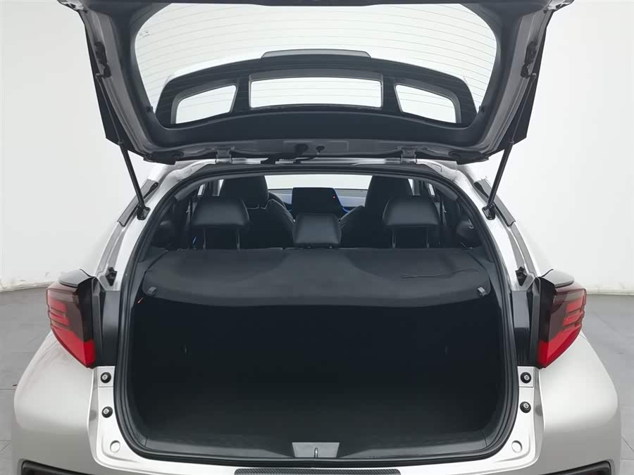 Toyota C-HR 2021 immagine di auto #17