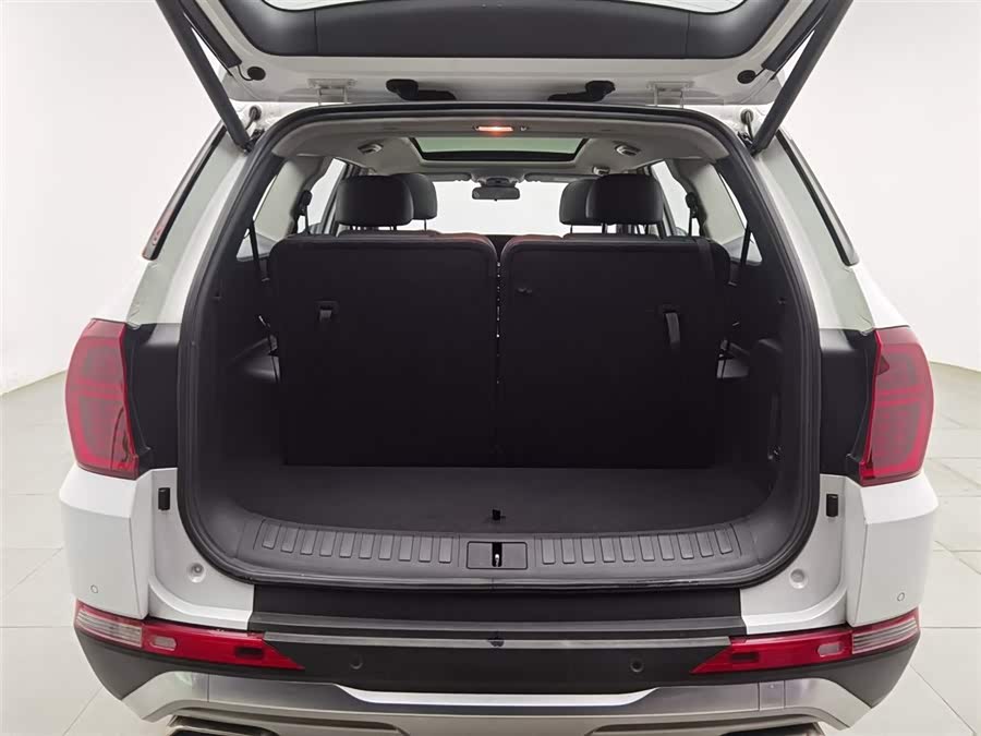 Hyundai Santa Fe 2020 car image #17
