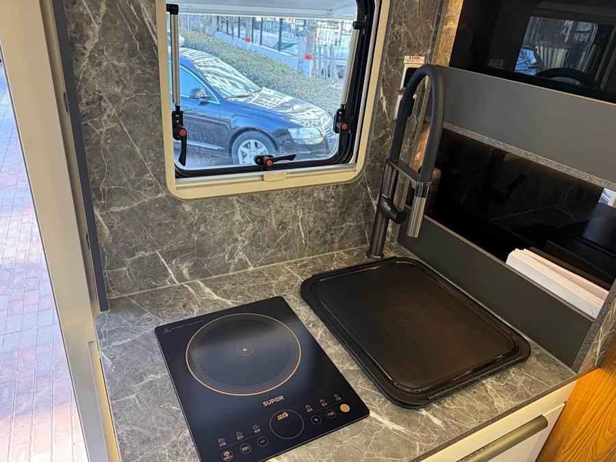 Ford Transit T8 2025 #17 Ford Transit T8 2025 car image #17