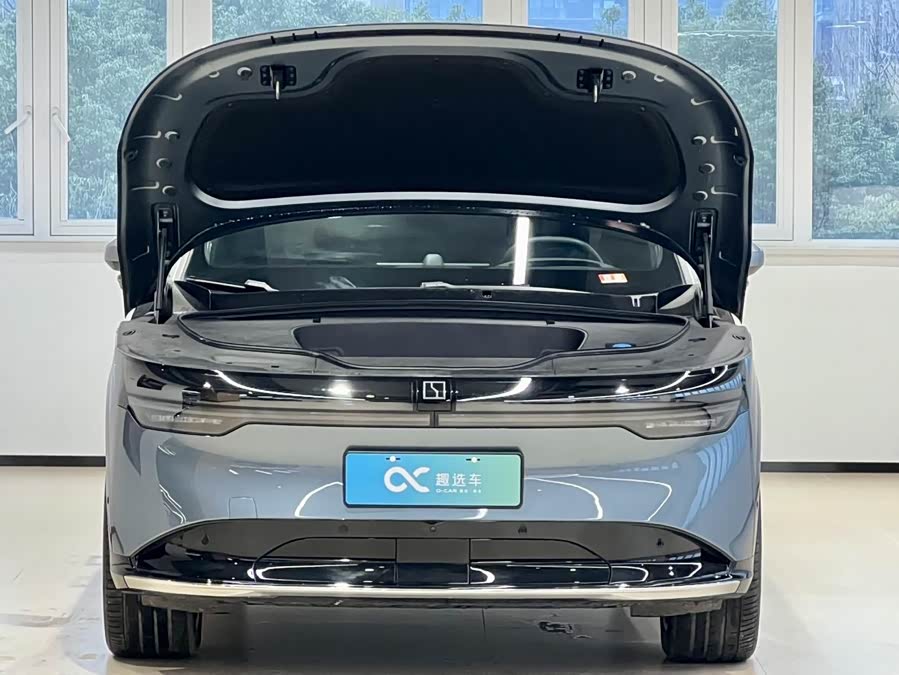 Zeekr 7X 2024 car image #17