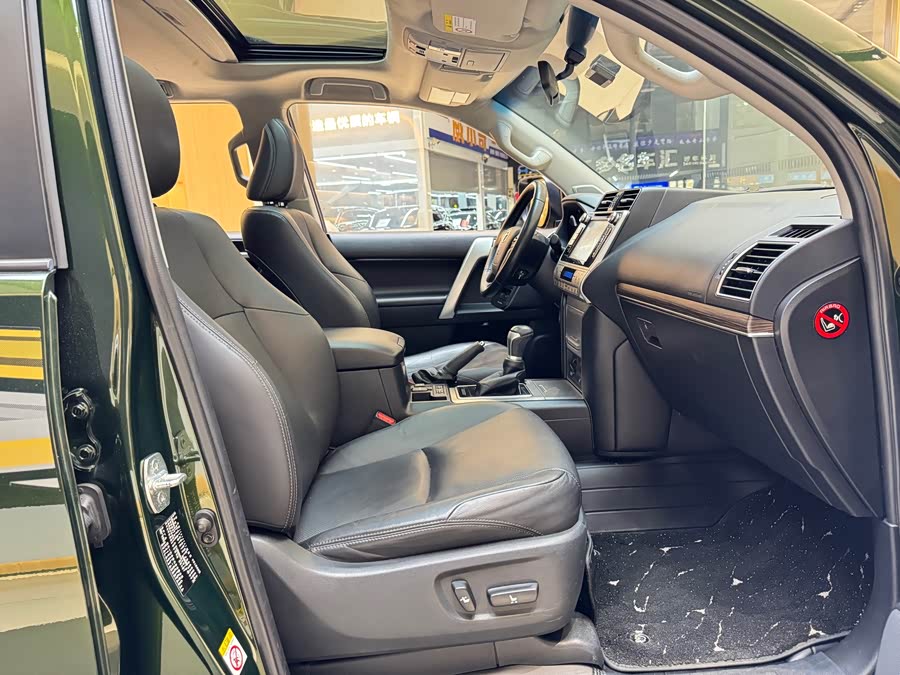 Toyota Land Cruiser Prado 2018 #17 Toyota Land Cruiser Prado 2018 car image #17