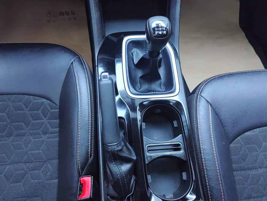 GAC Trumpchi GS3 2018 #17 GAC Trumpchi GS3 2018 car image #17