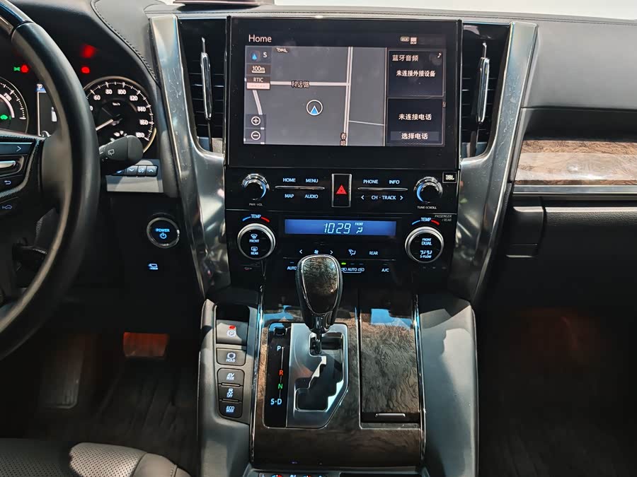 Toyota Vellfire 2022 immagine di auto #17