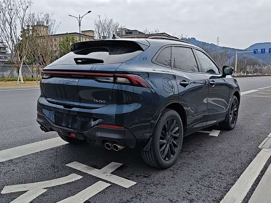 Forthing T5 EVO 2022 car image #17