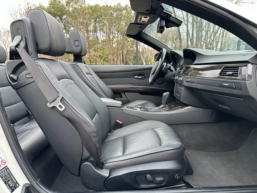 BMW 3 Series (Imported) 2010 car image #17