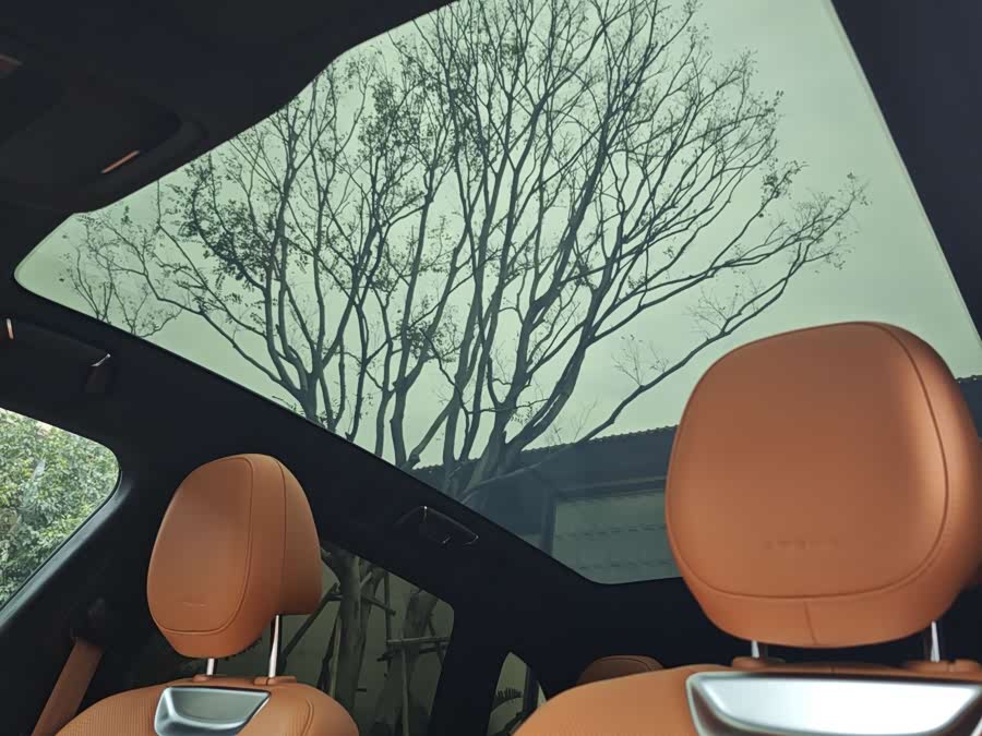 Xpeng G9 2025 car image #17