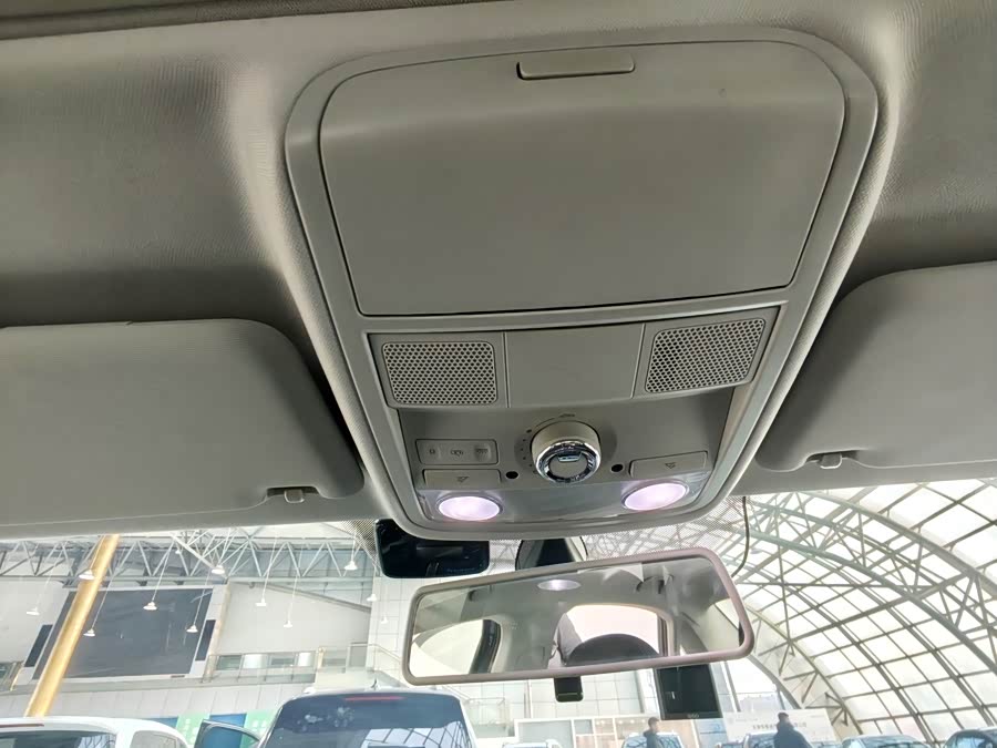 Volkswagen Passat 2018 car image #17