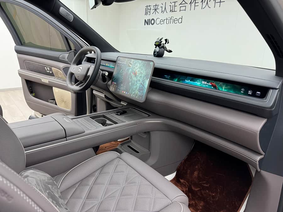 蔚来 蔚来ES8 2025 汽车图片 #17