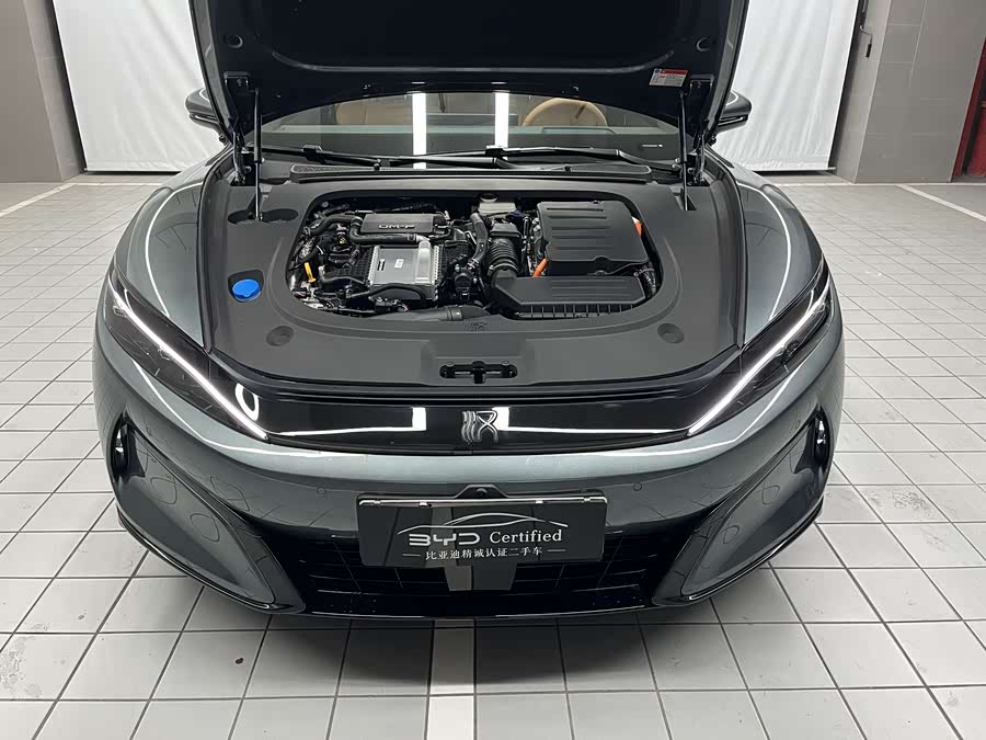 BYD HanL 2025 #17 BYD HanL 2025 صورة سيارة #17