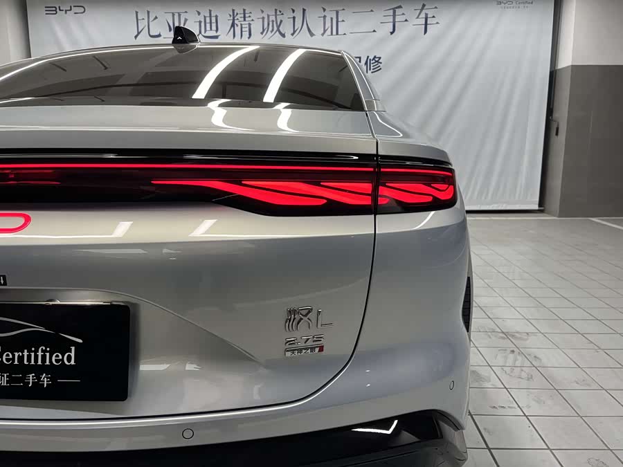 BYD HanL 2025 car image #17