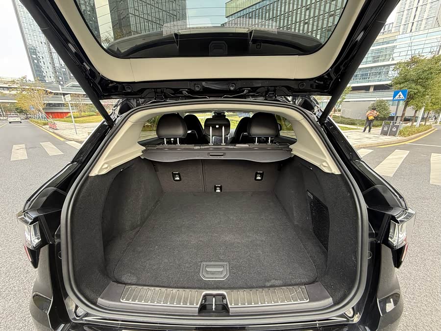 Lynk & Co 01 EM-P 2020 #17 Lynk & Co 01 EM-P 2020 immagine di auto #17