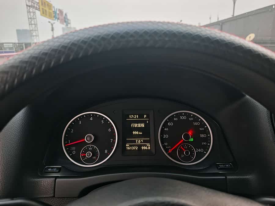 Volkswagen Tiguan 2016 car image #17