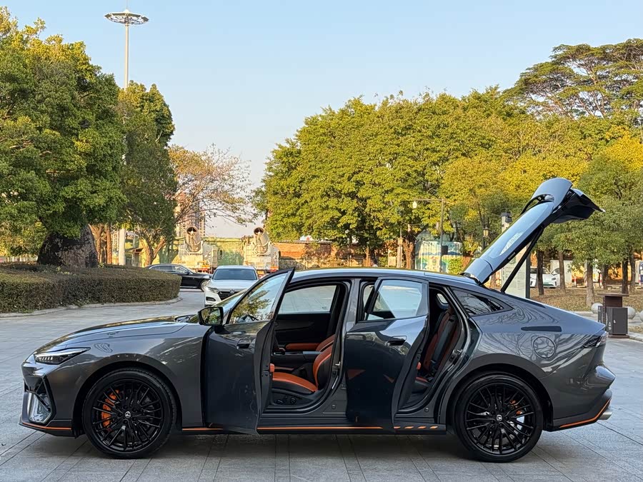 Changan UNI-V 2025 #17 Changan UNI-V 2025 immagine di auto #17