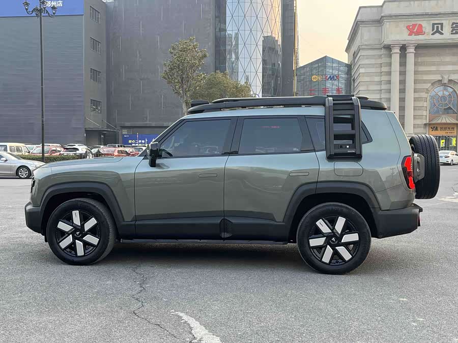 Deepal G318 2024 car image #17