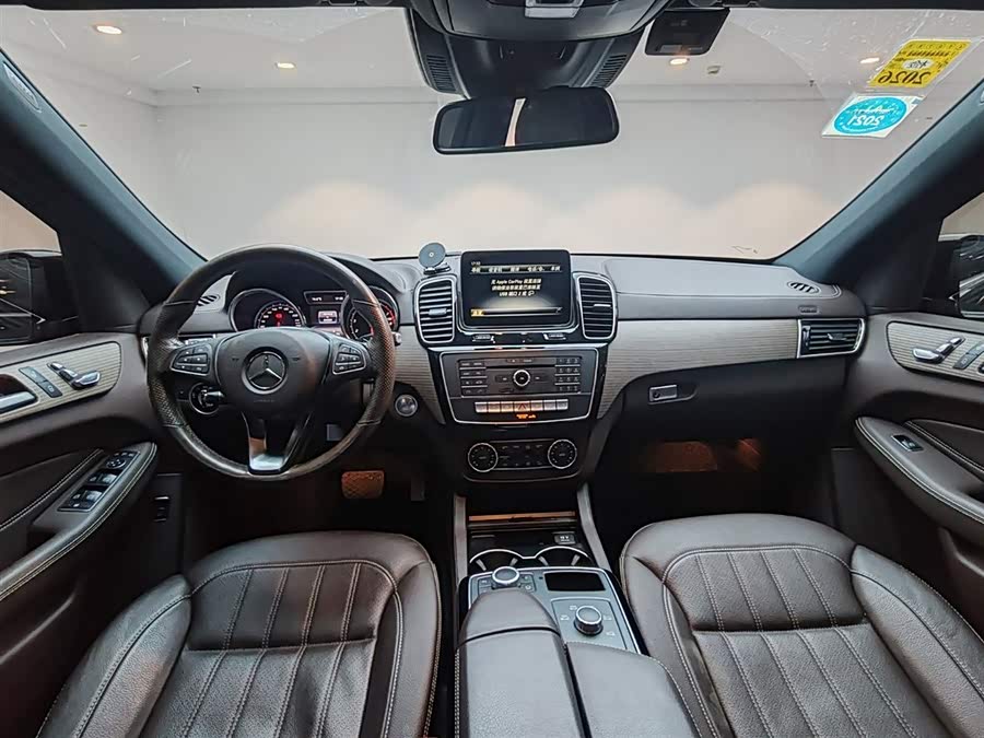 Mercedes-Benz GLE Class 2018 #17 Mercedes-Benz GLE Class 2018 car image #17