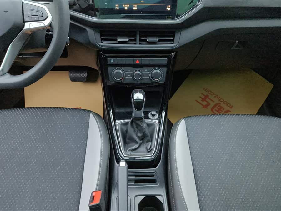 Volkswagen Tacqua 2021 #17 Volkswagen Tacqua 2021 car image #17