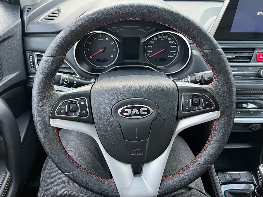 JAC 2017 #17 JAC 2017 car image #17