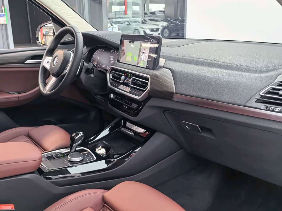 BMW X3 2023 immagine di auto #17