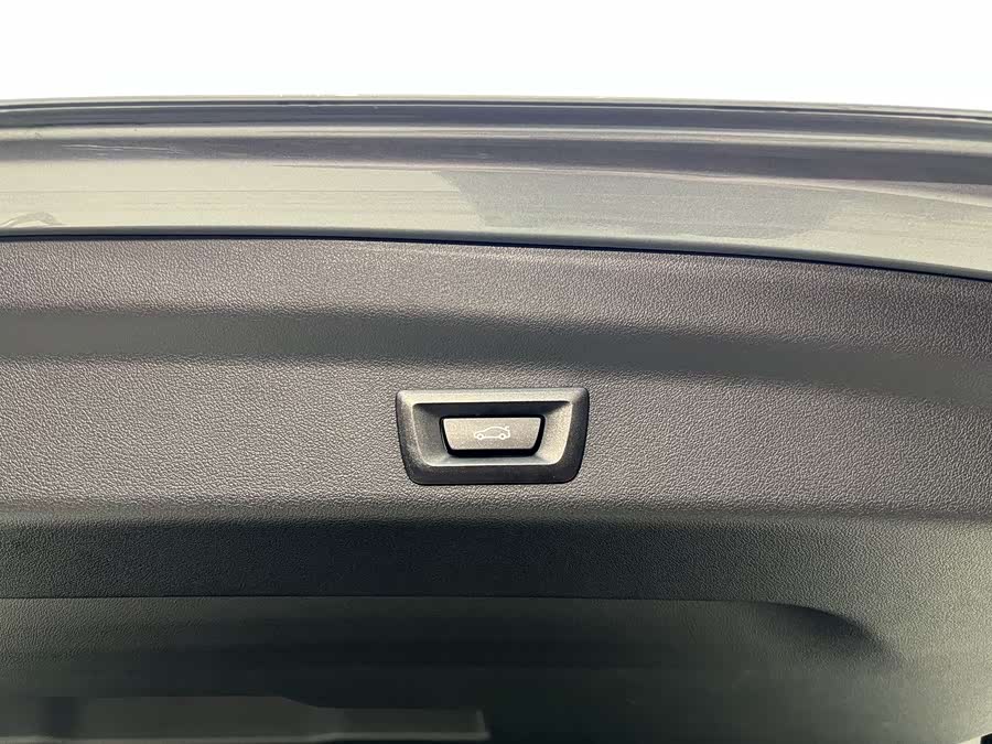 BMW iX1 2024 #17 BMW iX1 2024 car image #17