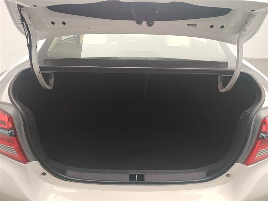 Toyota Yaris L Zhixiang 2017 صورة سيارة #17