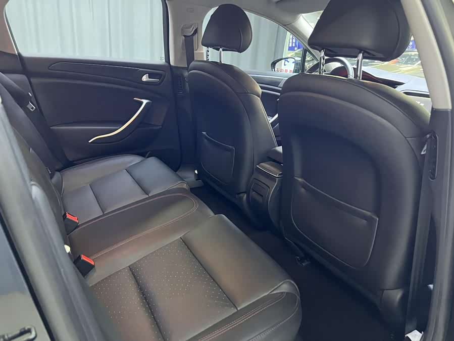 Citroen C5 2016 car image #17