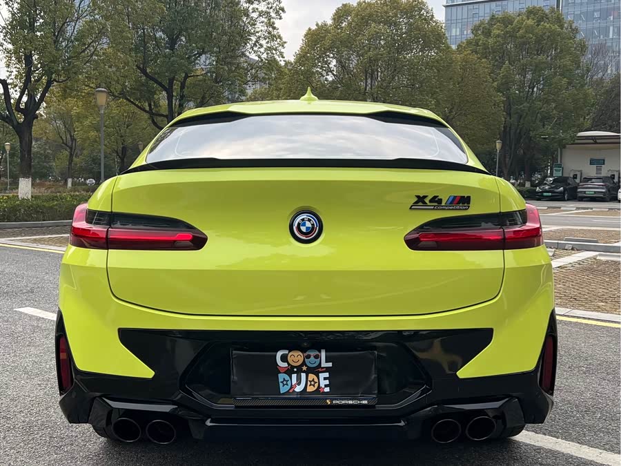 BMW X4 M 2022 car image #17