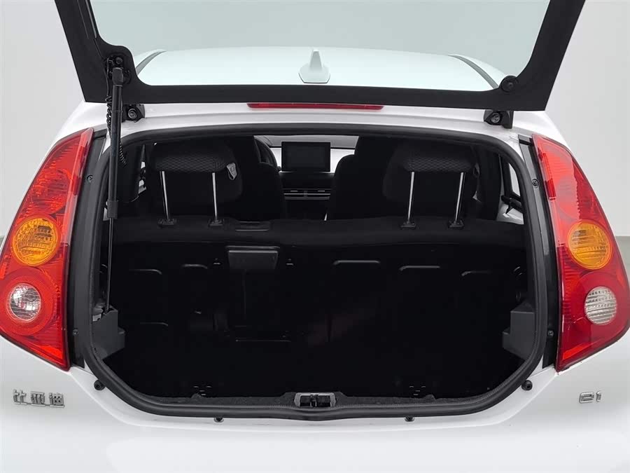 BYD e1 2020 #17 BYD e1 2020 car image #17