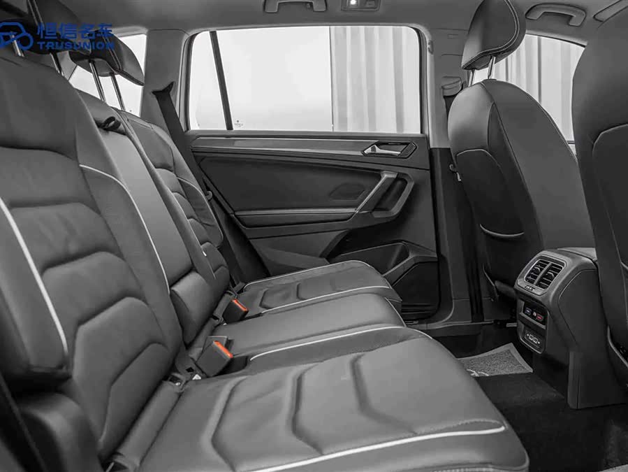 Volkswagen Tiguan L 2020 #17 Volkswagen Tiguan L 2020 car image #17