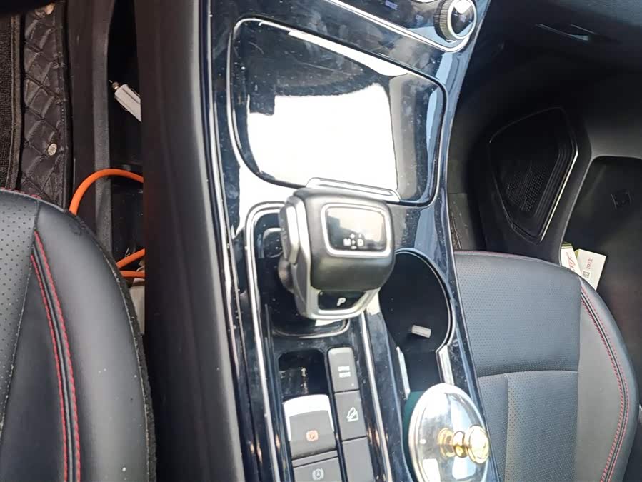 Forthing T5 EVO 2022 car image #17