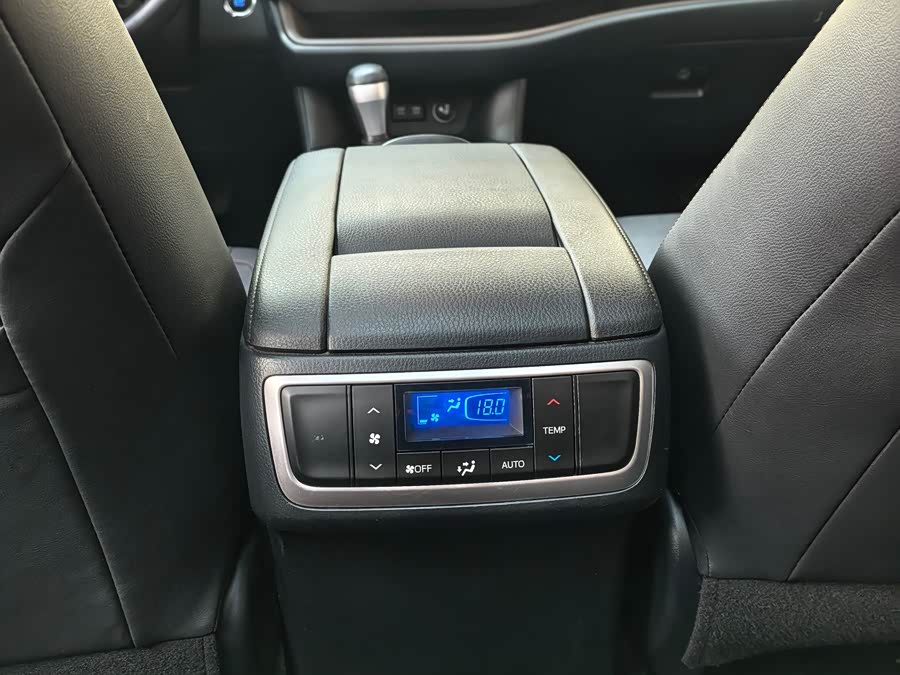 Toyota Highlander 2018 #17 Toyota Highlander 2018 car image #17