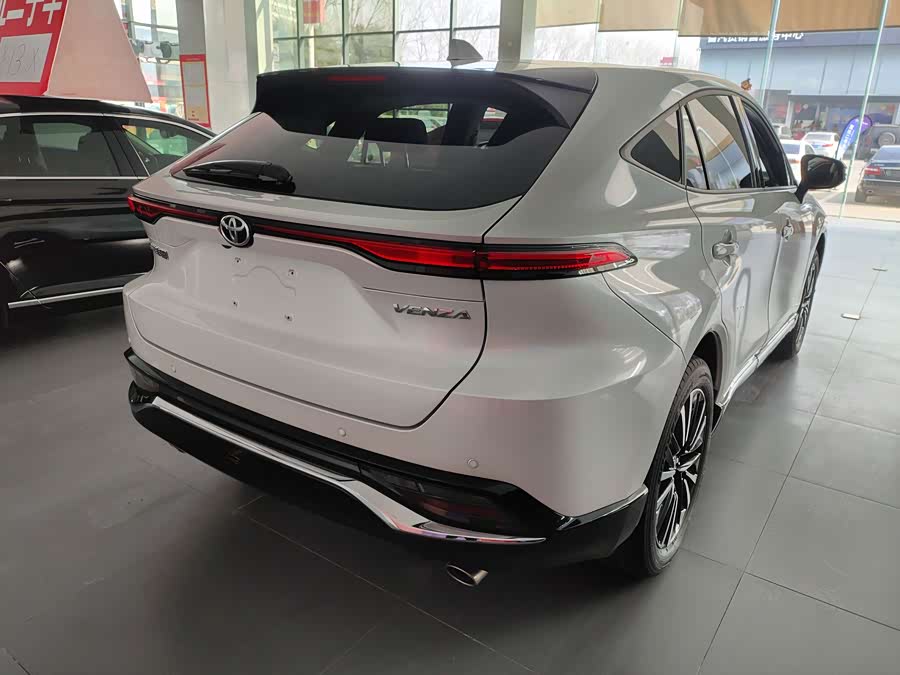 Toyota Venza 2024 immagine di auto #17