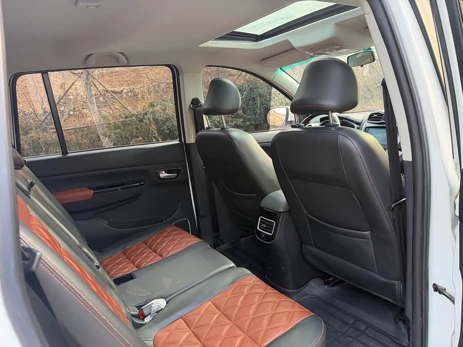 SWM斯威汽车 SWM斯威X3 2019 #17 SWM斯威汽车 SWM斯威X3 2019 汽车图片 #17