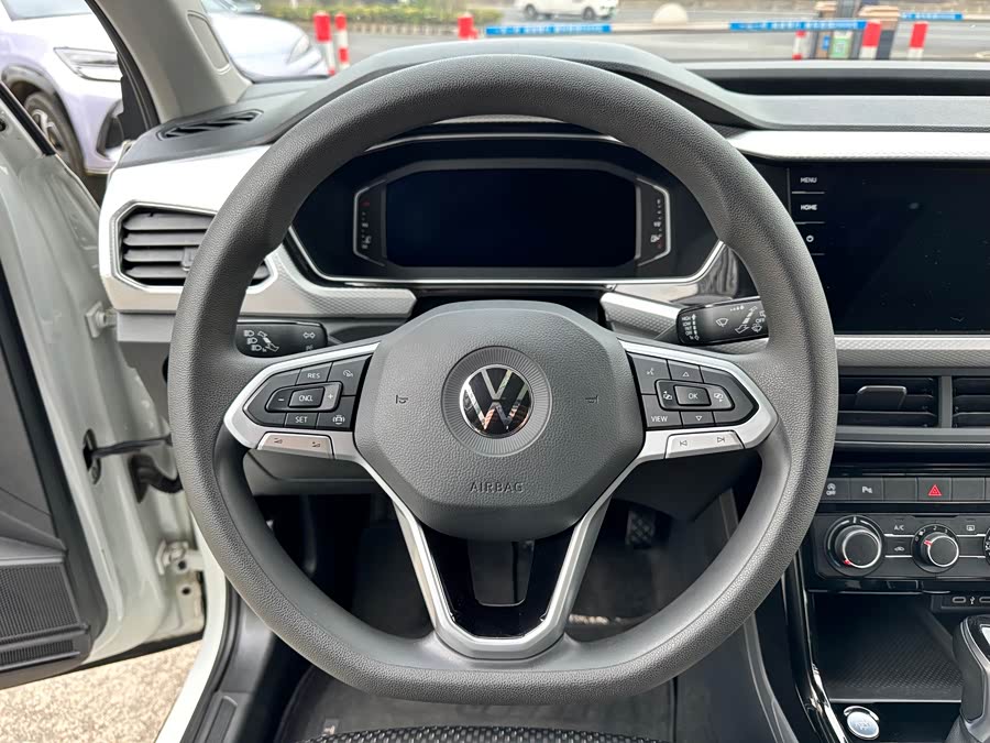 Volkswagen Tacqua 2023 #17 Volkswagen Tacqua 2023 car image #17