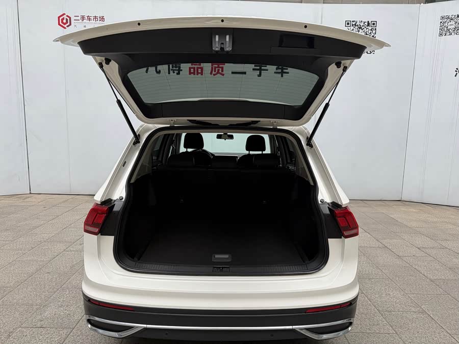 Volkswagen Tiguan L 2022 #17 Volkswagen Tiguan L 2022 car image #17