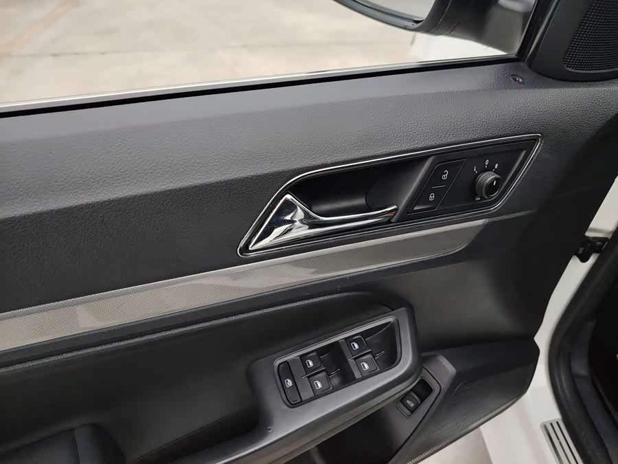 Volkswagen Lavida 2018 #17 Volkswagen Lavida 2018 car image #17