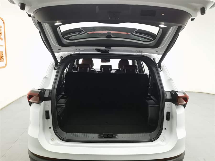 Jetour X70 C-DM 2024 car image #17