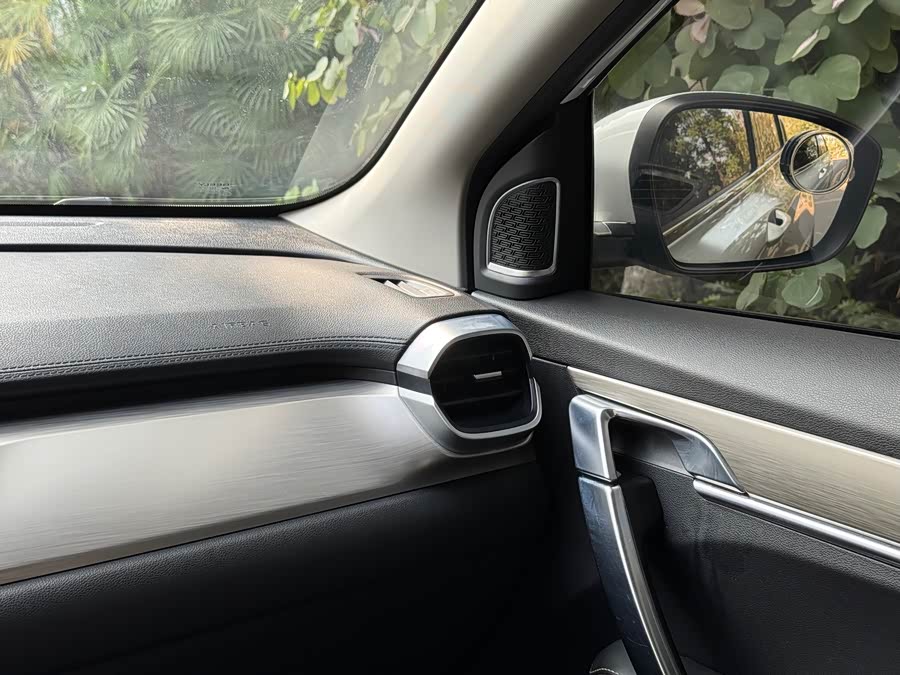 GEELY Coolray 2019 #17 GEELY Coolray 2019 car image #17