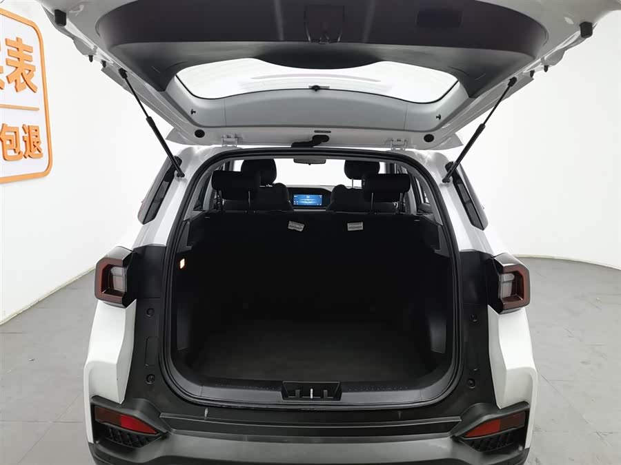 Kaiyi Showjet 2022 #17 Kaiyi Showjet 2022 car image #17