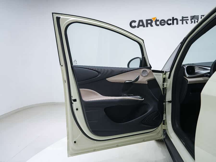 BYD Dolphin 2023 car image #17