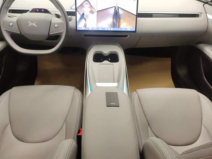Xpeng 2025 car image #17