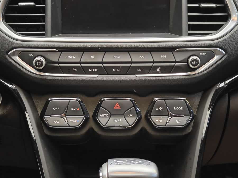 GAC Trumpchi GS4 2017 car image #17