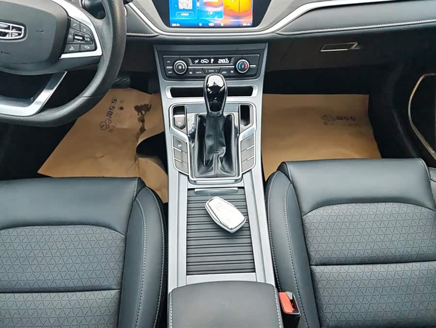 GEELY Emgrand 2021 car image #17