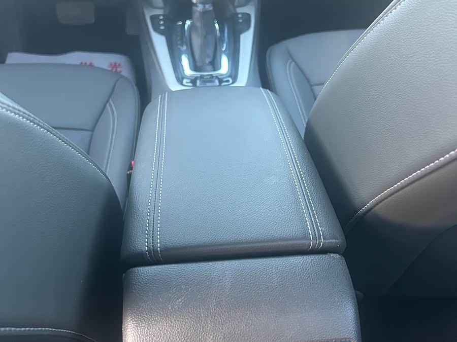 Chevrolet Malibu 2018 immagine di auto #17