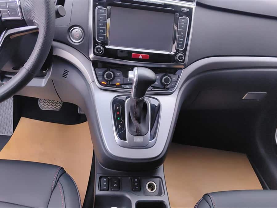 Haval H6 2017 car image #17