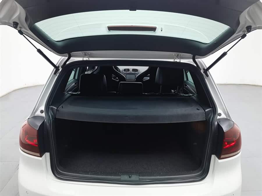 Volkswagen Golf (Imported) 2012 immagine di auto #17