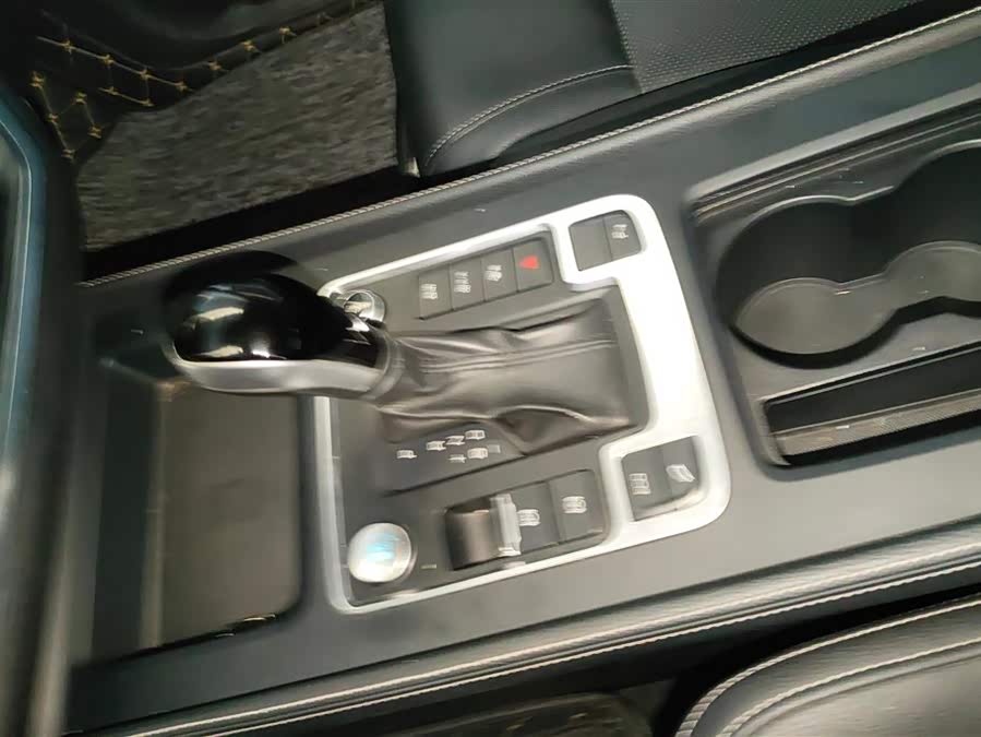 BYD Tang 2019 #17 BYD Tang 2019 car image #17