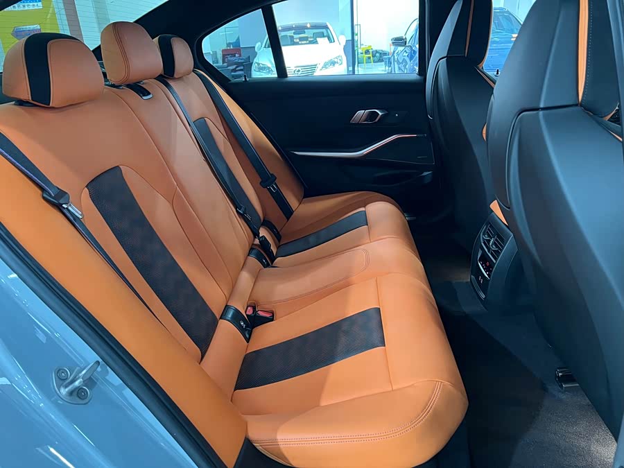 BMW M3 2024 изображение автомобиля #17