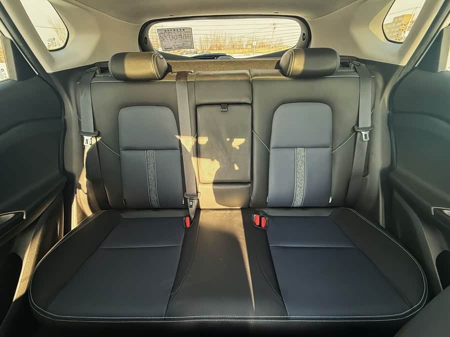 Chevrolet Tracker 2022 imagen de coche #17