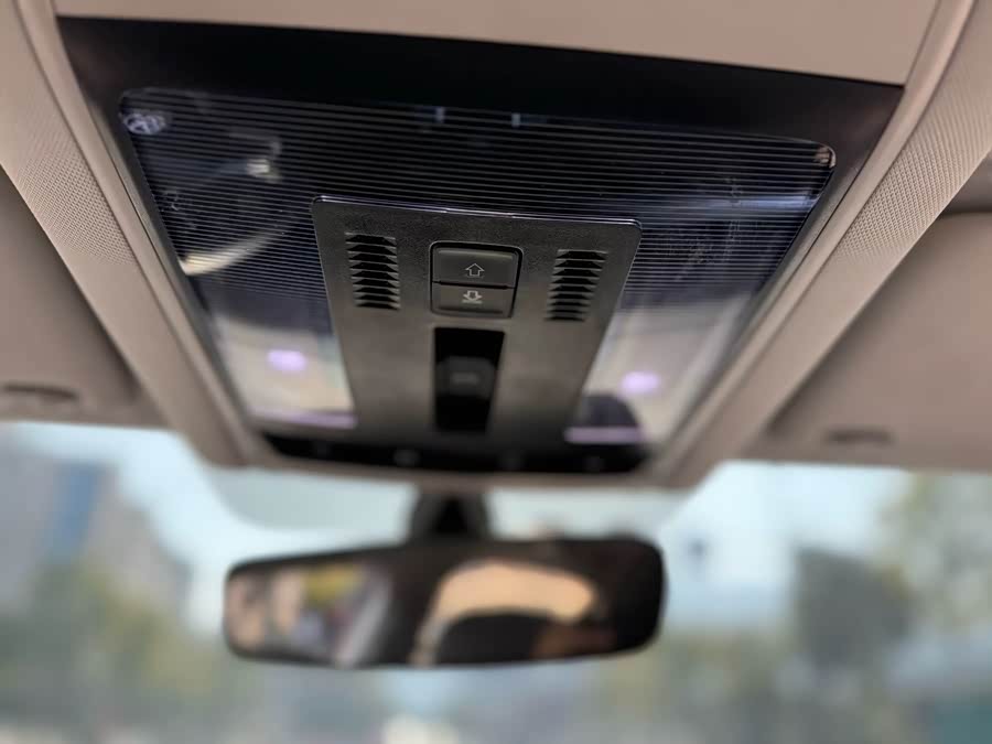 Volkswagen Passat 2025 صورة سيارة #17